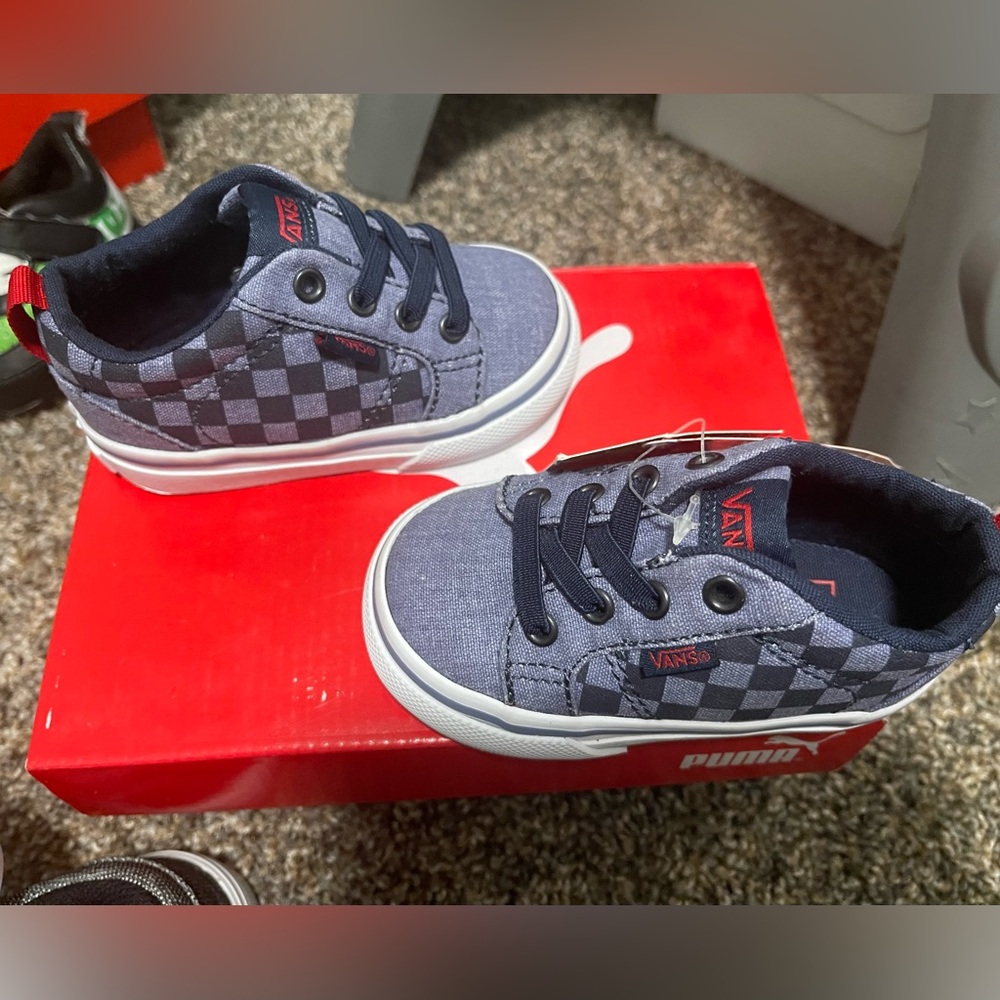 Vans Size 4